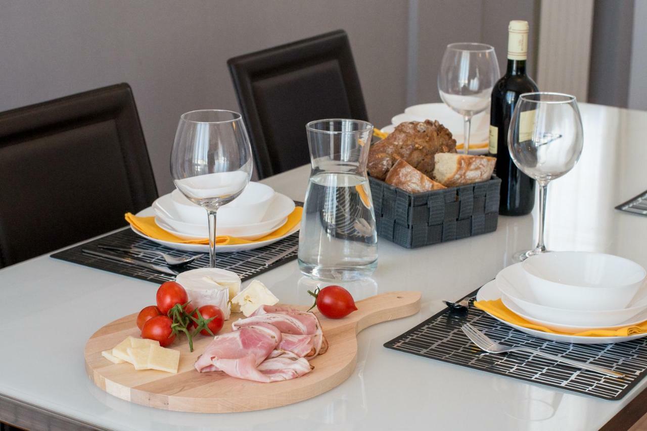 Ampio, Elegante Apt Con Aria Condizionata E Bici Gratis Viareggio Kültér fotó